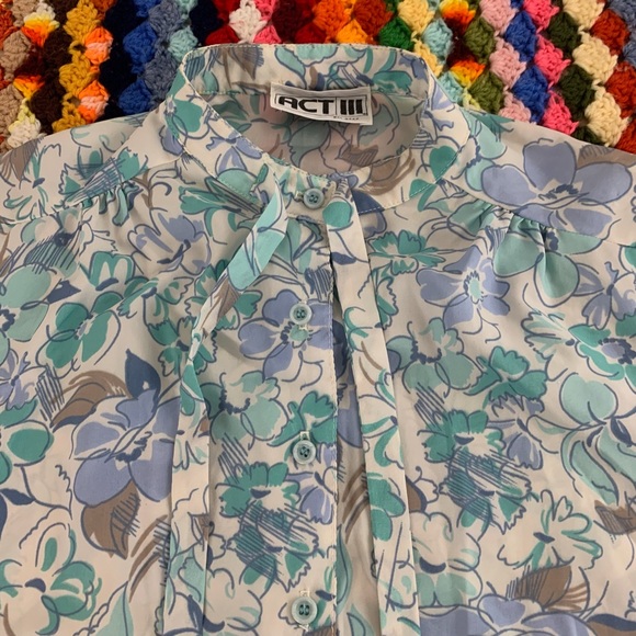 Vintage 1970s ACT III Union Made Pussy Bow Tie Collar Blouse Floral Prin… - Picture 12 of 16